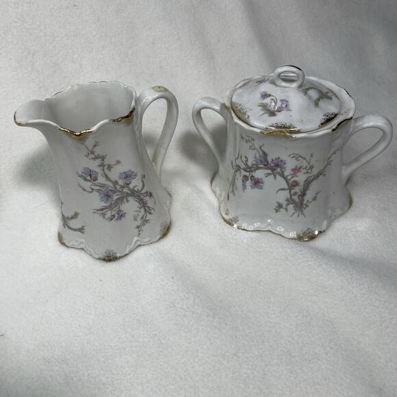 Vintage WARWICK Apple Blossom Sugar And Creamer Set - Picture 1 of 4